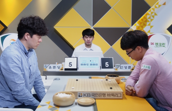 위기의 SK, 안성준 투입 